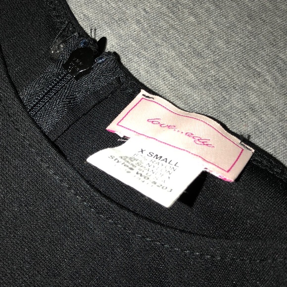 Dress - Picture 3 of 3